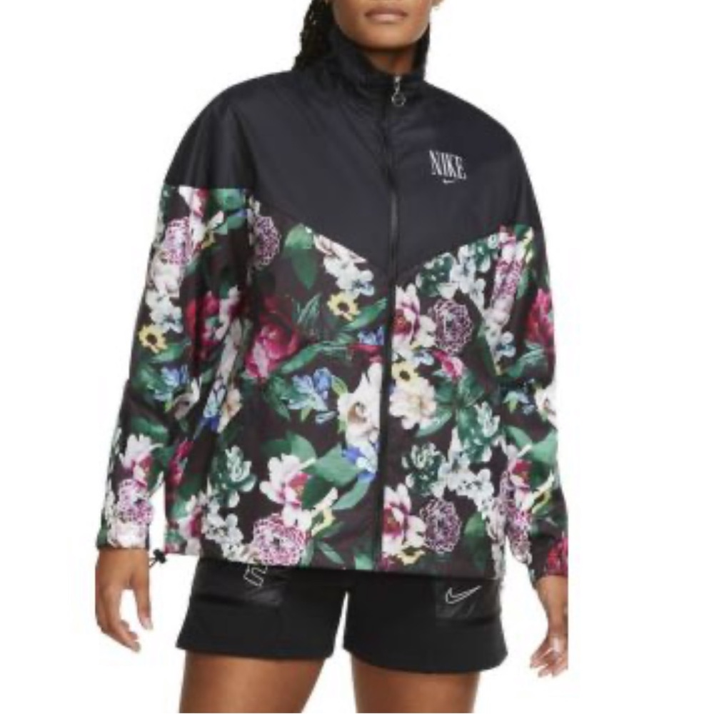Moving Sale ends Feb 26 🎈Nike Femme Floral Jacket/windbreacker, M